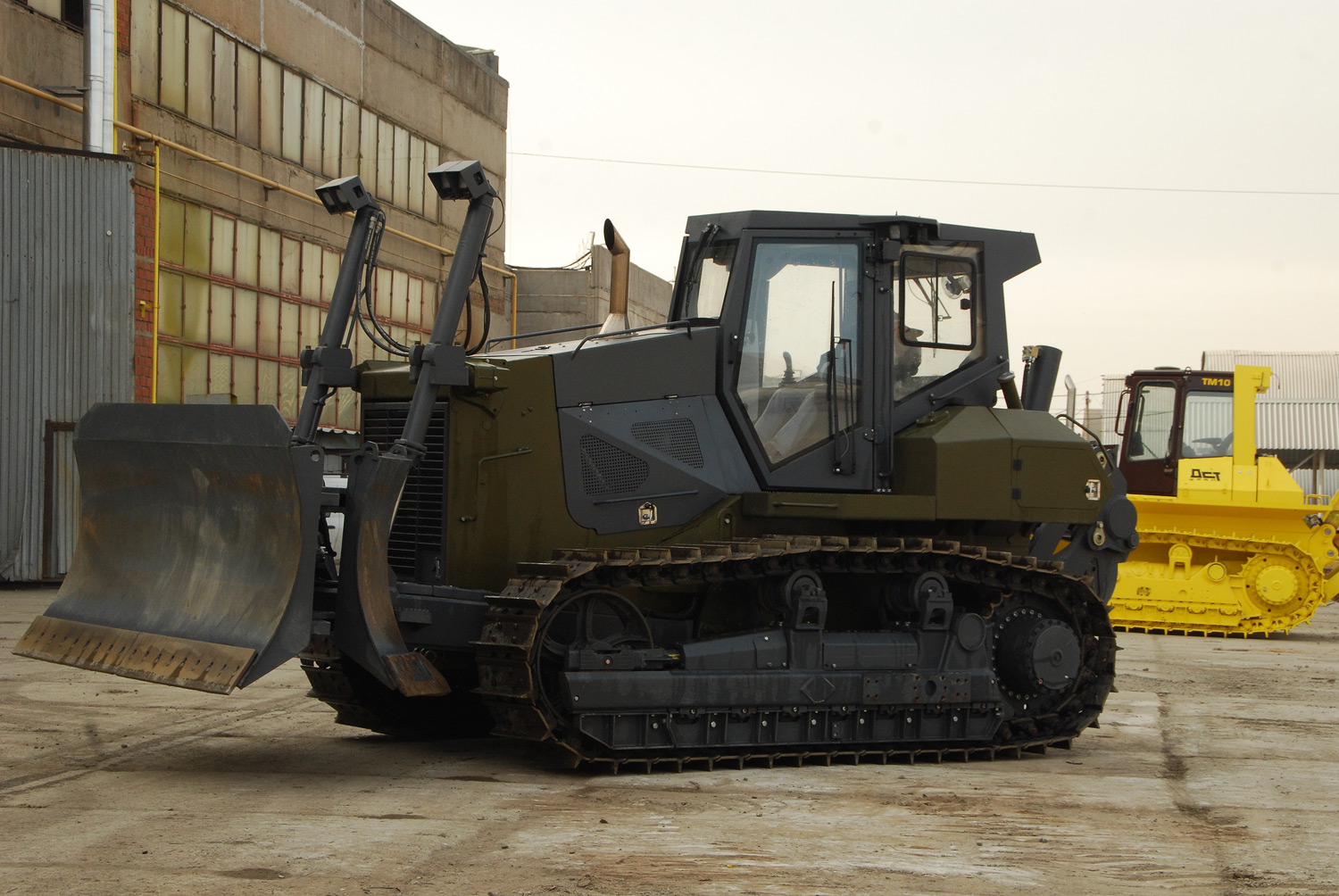 Дст-урал d10. Дст-урал тм10. Тм10. Бульдозер д 10 дст урал. Траншеекопатель дст-урал.